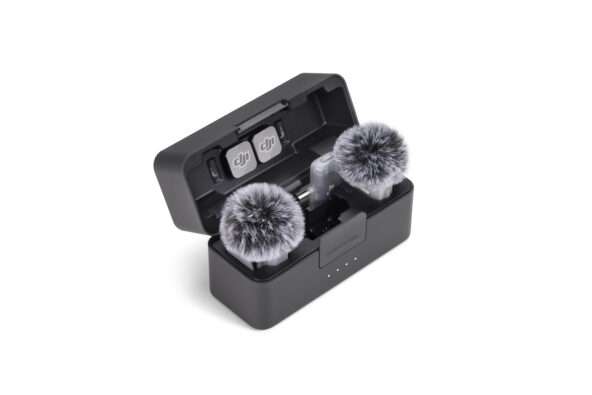 DJI Mic Mini 2 (2 TX + 1 Mobile RX + Charging Case) - left 45° 2